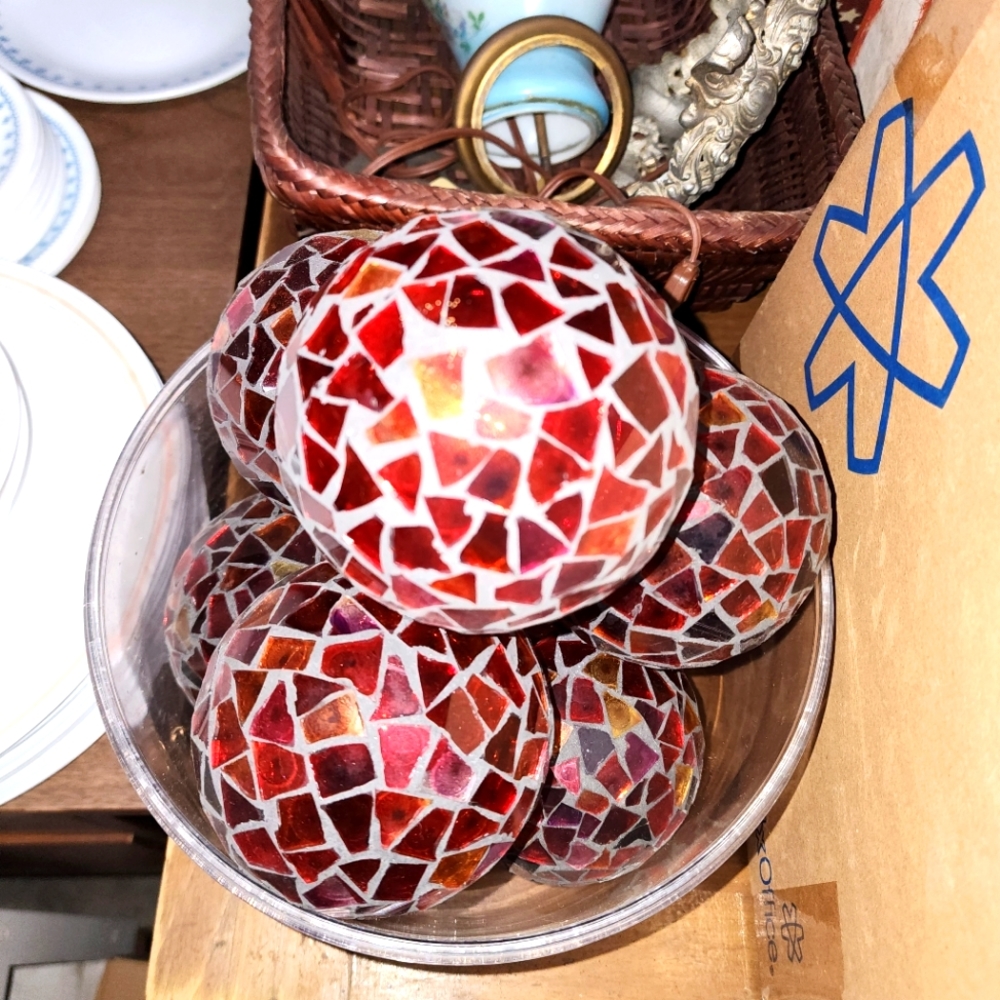 5 red 4" balls.  Perfect shape .  Somewhat heavy for their size